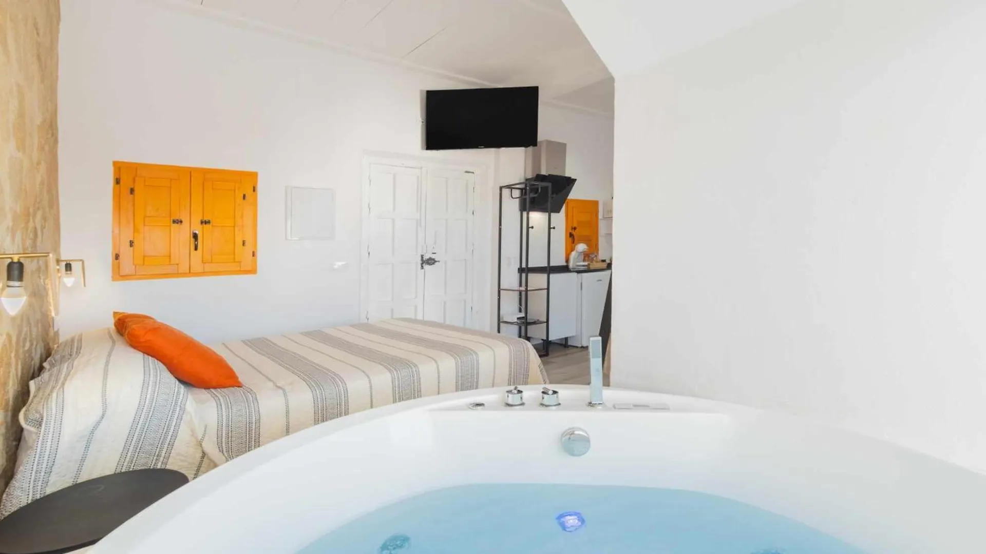 Jacuzzi Amanecer De Plata Decoracion Romantica Chiclana de la Frontera 0*,